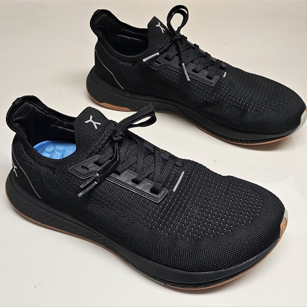 Flux Adapt Runner Black Gum Mens Size 9.5 Womens Size 11 Running Athletic Shoes
